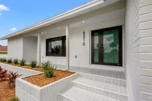 6510 ABACO DRIVE, APOLLO BEACH, FL 33572 Sold 03/03/25