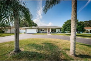 1739 LAKEVIEW ROAD, CLEARWATER, FL 33756 Sold 02/06/25