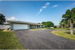 1739 LAKEVIEW ROAD, CLEARWATER, FL 33756 Sold 02/06/25