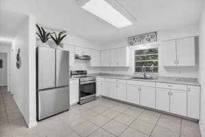 805 26TH STREET, BRADENTON, FL 34208 Sold 11/22/24