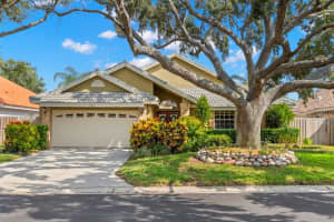 781 LIVE OAK AVENUE, SAINT PETERSBURG, FL 33703 Sold 09/23/24