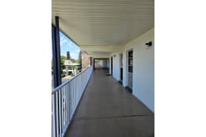 6100 12TH STREET, SAINT PETERSBURG, FL 33705 Sold 04/24/25
