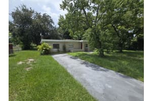135 FLAMINGO DRIVE, AUBURNDALE, FL 33823 Sold 11/27/24
