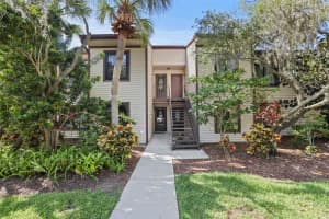 364 MOORINGS COVE DRIVE, TARPON SPRINGS, FL 34689 Sold 10/18/24