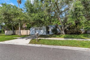 805 7TH STREET, LARGO, FL 33771 Sold 01/06/25