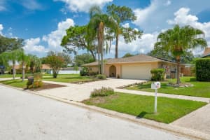 3053 CASCADE DRIVE, CLEARWATER, FL 33761 Sold 09/24/24
