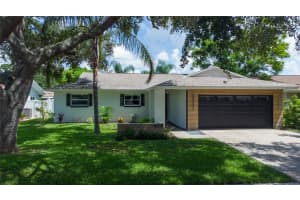 1658 SUMMIT WAY, DUNEDIN, FL 34698 Sold 12/13/24