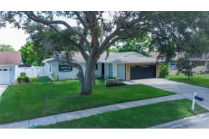 1658 SUMMIT WAY, DUNEDIN, FL 34698 Sold 12/13/24