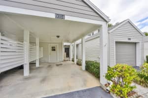 9354 WESTLINKS TERRACE, SEMINOLE, FL 33777 Sold 11/01/24