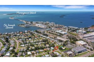 594 BAYWOOD DRIVE, DUNEDIN, FL 34698 Sold 10/21/24