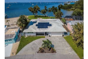 4751 BAYWOOD POINT DRIVE, GULFPORT, FL 33711 - MLS#MFRU8254162