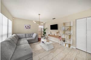 10306 FERNGLEN PLACE, TAMPA, FL 33624 Sold 01/29/25