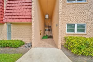 224 BUTTONWOOD CIRCLE, SEMINOLE, FL 33777 Sold 10/11/24