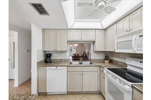 4136 STRATFORD DRIVE, NEW PORT RICHEY, FL 34652 Sold 09/23/24