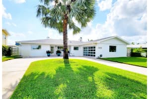 2601 BAY ISLE DRIVE, SAINT PETERSBURG, FL 33705 Sold 01/31/25