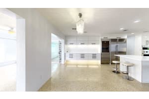 2601 BAY ISLE DRIVE, SAINT PETERSBURG, FL 33705 Sold 01/31/25