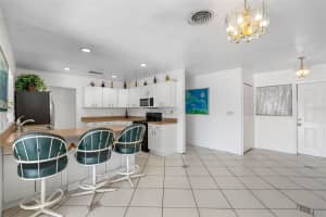 11220 9TH STREET, TREASURE ISLAND, FL 33706 - MLS#MFRU8254378