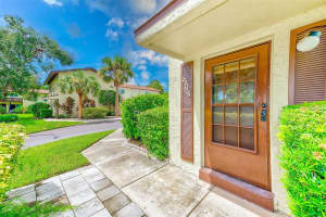 501 BAY DRIVE, LARGO, FL 33770 Sold 11/19/24