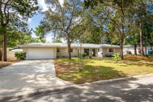 1215 TAYLOR AVE, DUNEDIN, FL 34698 Sold 01/31/25