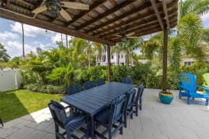 3800 HUNTINGTON STREET, SAINT PETERSBURG, FL 33703 Sold 09/25/24
