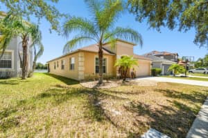 8135 TAR HOLLOW DRIVE, GIBSONTON, FL 33534 Sold 10/31/24