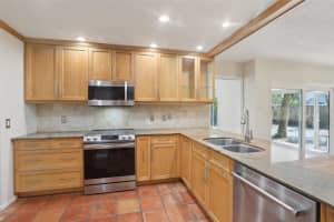 2668 COLONY DRIVE, DUNEDIN, FL 34698 Sold 01/17/25