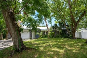 8187 83RD STREET, SEMINOLE, FL 33777 Sold 10/01/24