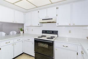 1250 PINELLAS AVENUE, TARPON SPRINGS, FL 34689 Sold 10/31/24
