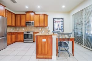 3515 HEARDS FERRY DRIVE, TAMPA, FL 33618 Sold 11/08/24