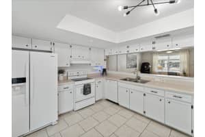 9442 SCOTT DRIVE, SEMINOLE, FL 33777 Sold 10/04/24