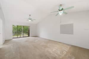 270 PROMENADE DRIVE, DUNEDIN, FL 34698 Sold 10/07/24