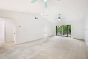 270 PROMENADE DRIVE, DUNEDIN, FL 34698 Sold 10/07/24