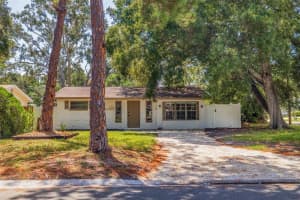 135 MONROE CIRCLE, ST PETERSBURG, FL 33703 Sold 06/30/25
