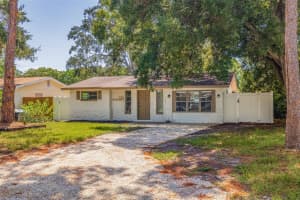 135 MONROE CIRCLE, ST PETERSBURG, FL 33703 Sold 06/30/25