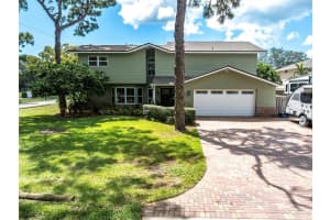 9800 BAY STREET, SEMINOLE, FL 33776 Sold 11/08/24