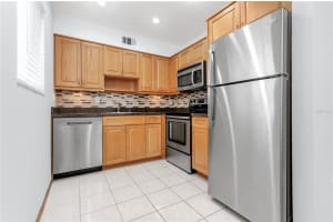 3300 FOX CHASE CIRCLE, PALM HARBOR, FL 34683 - MLS#MFRU8255220