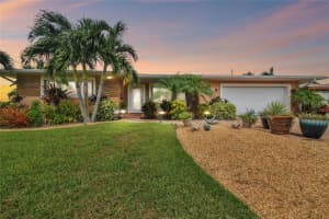 2200 BAY ISLE DRIVE, SAINT PETERSBURG, FL 33705 Sold 02/06/25