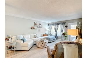 2467 FINLANDIA LANE, CLEARWATER, FL 33763 Sold 01/31/25