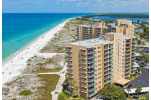 880 MANDALAY AVENUE, CLEARWATER BEACH, FL 33767 Sold 10/22/24