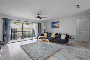 200 COUNTRY CLUB DRIVE, LARGO, FL 33771 - MLS#MFRU8255574