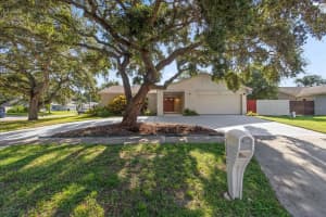 2692 COLONY DRIVE, DUNEDIN, FL 34698 Sold 10/28/24