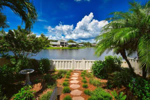 903 SAN CARLOS AVENUE, SAINT PETERSBURG, FL 33702 Sold 08/20/25