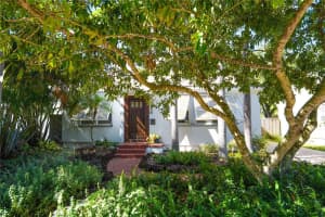 2827 11TH AVENUE, ST PETERSBURG, FL 33713 - MLS#MFRU8255621