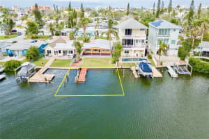 599 S BAYSHORE DR, MADEIRA BEACH, FL 33708 Sold 12/16/24