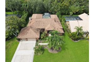 2402 HUNTINGTON BOULEVARD, SAFETY HARBOR, FL 34695 Sold 12/20/24