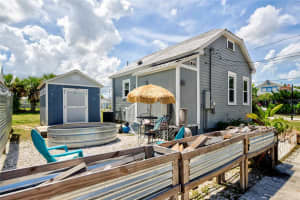 230 HIBISCUS STREET, TARPON SPRINGS, FL 34689 Sold 10/22/24