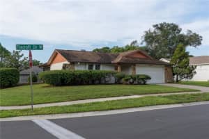 1570 FOXCROFT DR W, PALM HARBOR, FL 34683 Sold 02/28/25