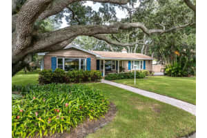 3875 40TH WAY, SAINT PETERSBURG, FL 33711 Sold 11/04/24