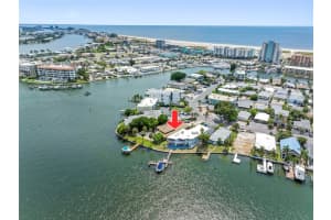 11045 3rd St E #6, TREASURE ISLAND