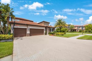 4508 GRAND LAKESIDE DRIVE, PALM HARBOR, FL 34684 Sold 03/14/25